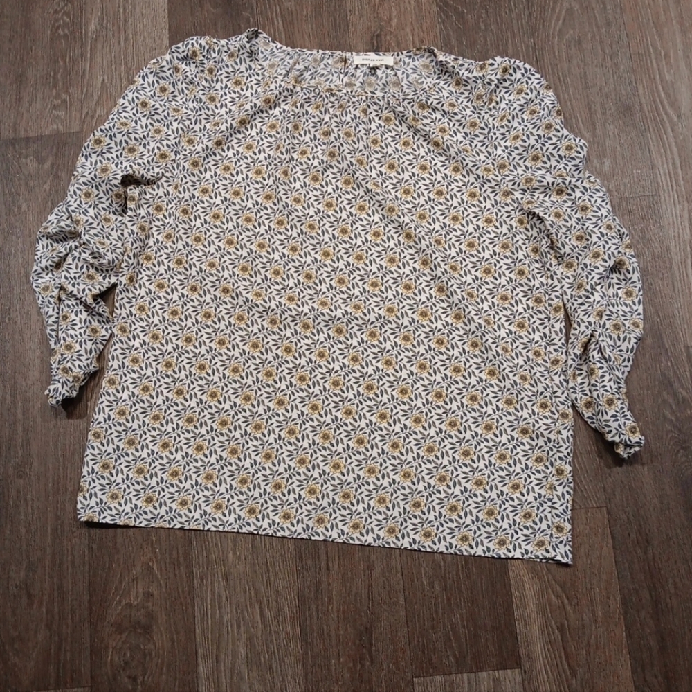 Max Studio Floral shirt for women size XL Semi new
